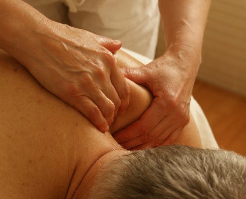 massage-389716_1920