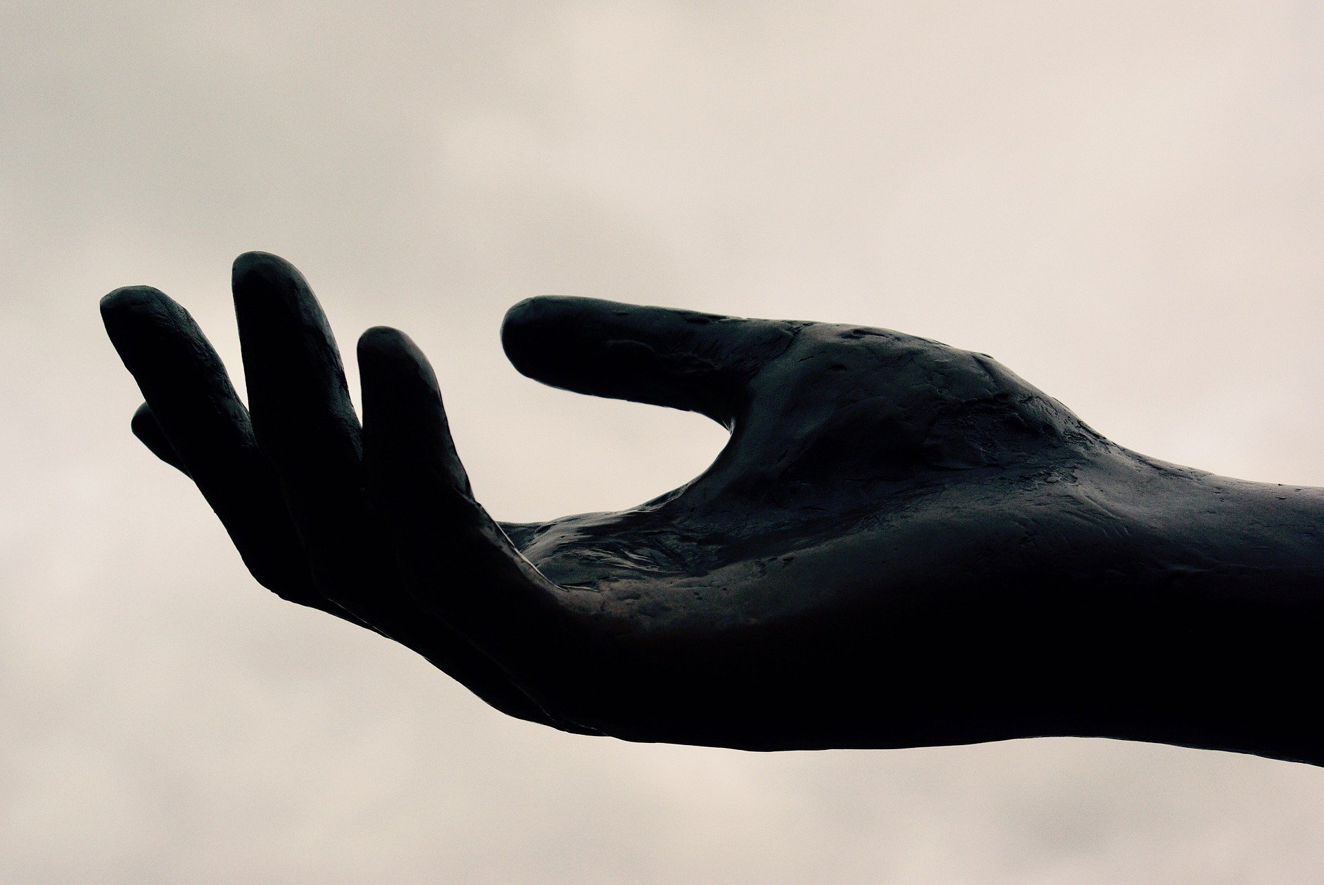 black-hand-3345099_1920